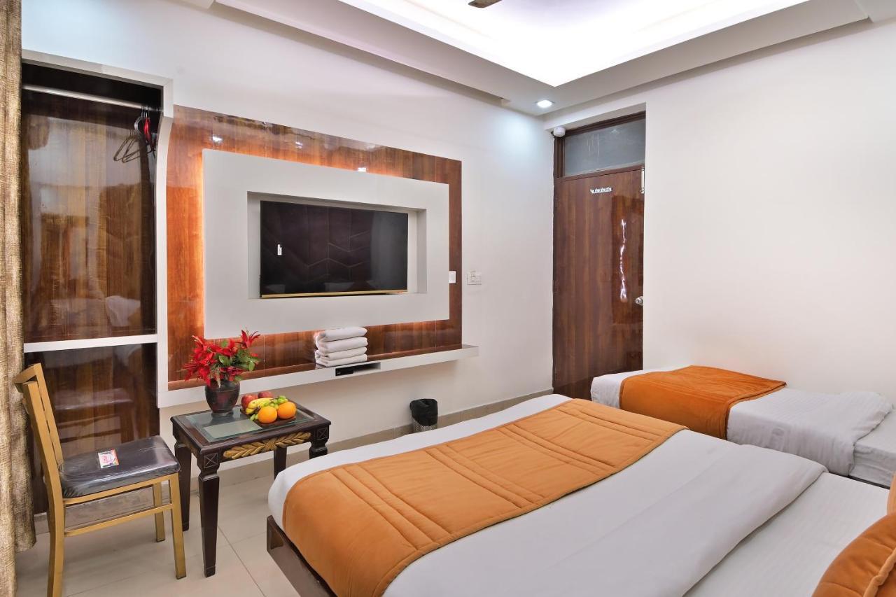 Hotel Star Villa - Budget Friendly Yeni Delhi Dış mekan fotoğraf